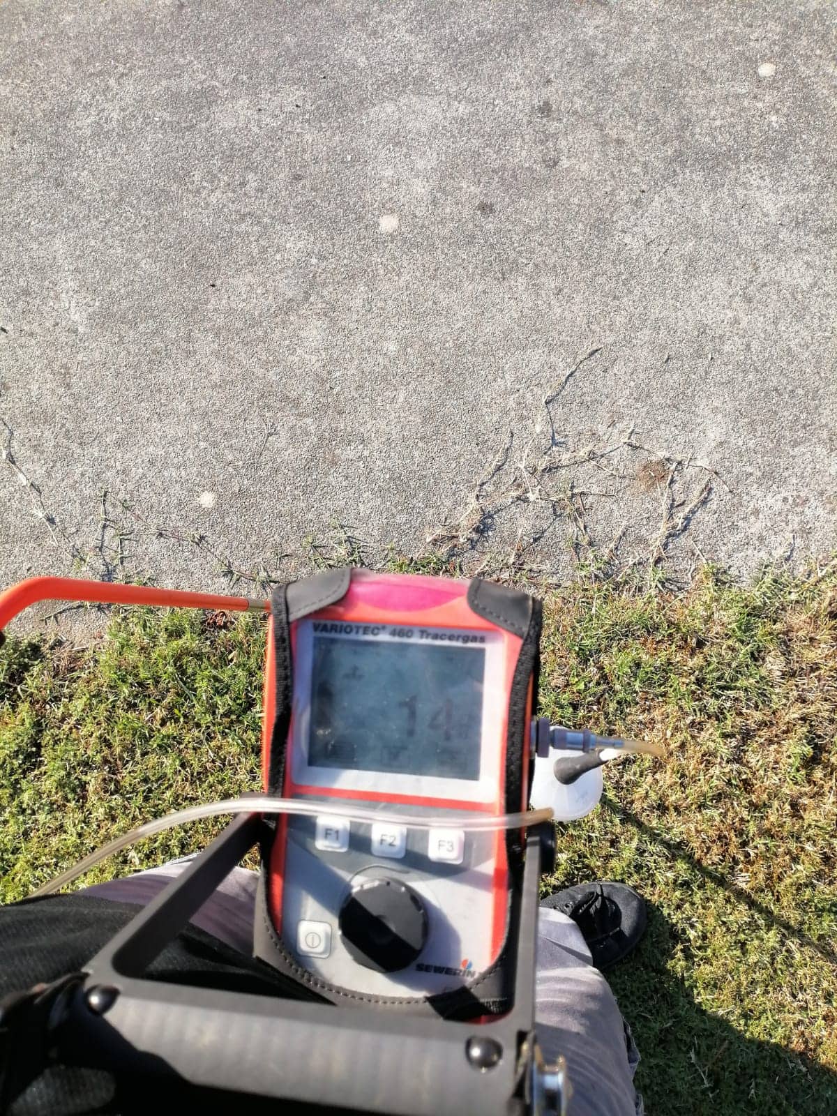 Equipo de detección de fugas con gas trazador en A Coruña